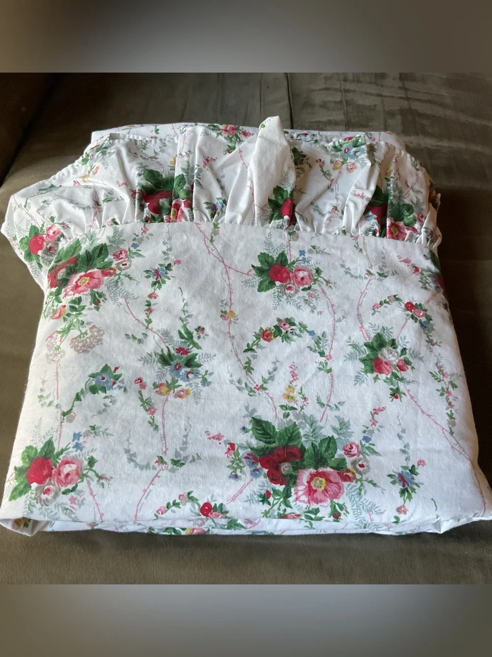 Vintage, Ralph Lauren BLAINE Ruffled Flat Sheet QUEEN Size- USA Made